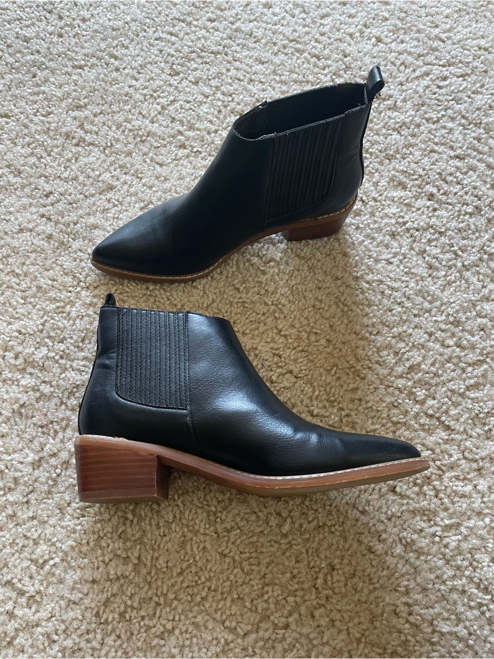 Mi.iM Black Pointed Leather Chelsea Ankle Booties